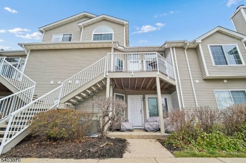 6 Ray Ct, Bedminster, NJ, 07921-1631 | Card Image