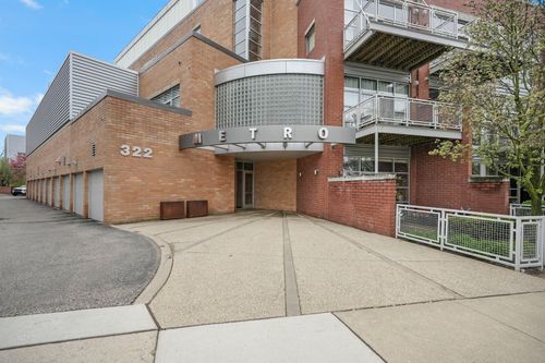 unit-17-322 E Harrison Ave, Royal Oak, MI, 48067-3284 | Card Image