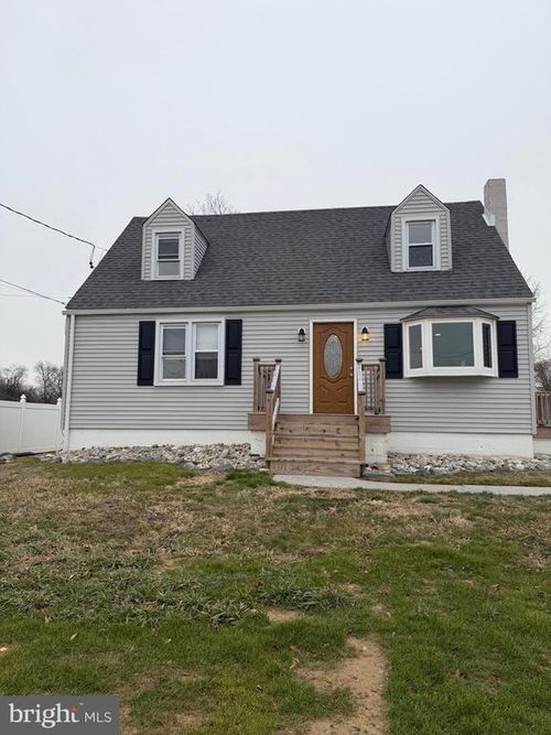 170 Airport Rd, NEW CASTLE, DE, 19720-2302 | Card Image