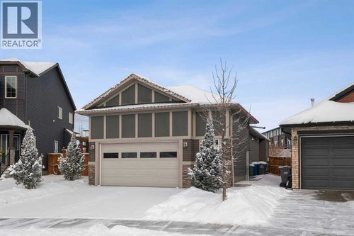 {{alt}} | Card Image