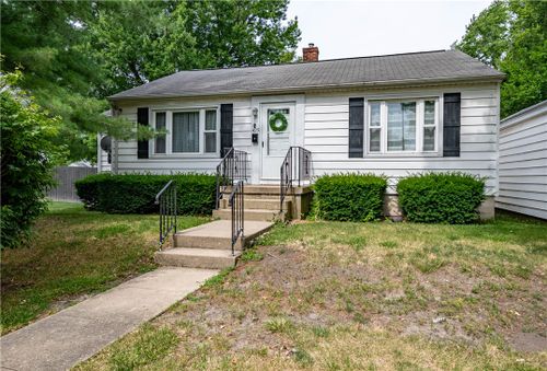 425 S Beech Street, Arthur, IL, 61911 | Card Image