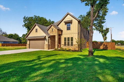 213 S Atwood St, Boyd, TX, 76023-3027 | Card Image
