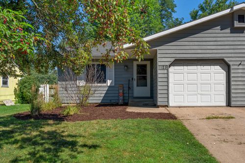 1125 Schafer Dr, Onalaska, WI, 54650-3030 | Card Image
