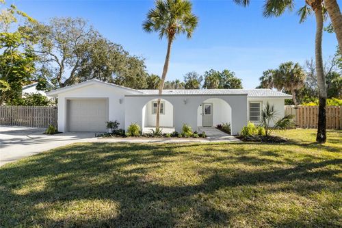 5223 Shadow Lawn Dr, SARASOTA, FL, 34242-1828 | Card Image