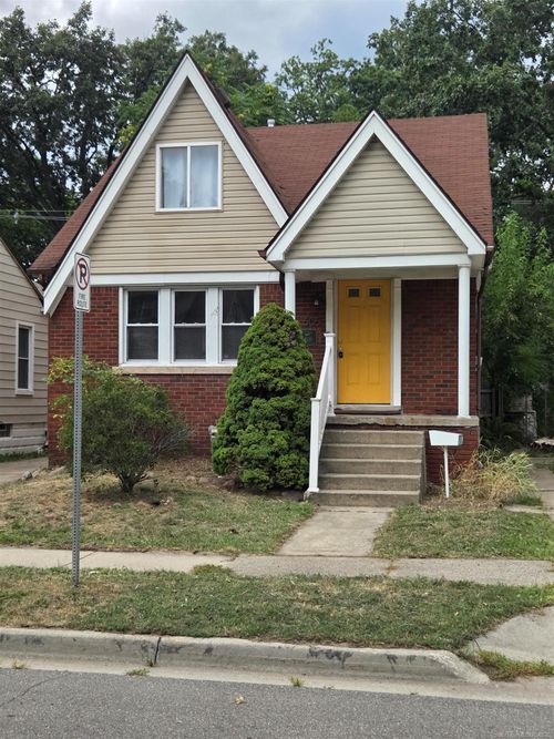 505 E Woodland St, Ferndale, MI, 48220-3711 | Card Image