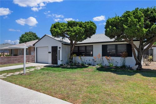 6032 Coke Ave, Long Beach, CA, 90805-3924 | Card Image