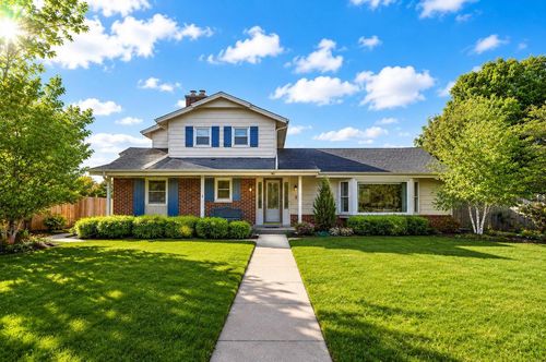 8 Steeplechase Drive, RACINE, WI, 53402 | Card Image