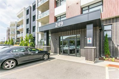 205 - 249 Grey Silo Rd, Home with 2 bedrooms, 2 bathrooms and 1 parking in Waterloo ON | Image 3