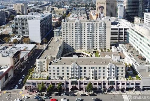 apt-302-988 Franklin St, Oakland, CA, 94607-4298 | Card Image