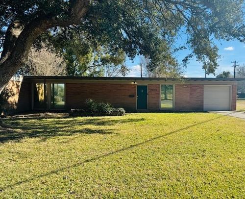 3500 Doris, Bay City, TX, 77414 | Card Image
