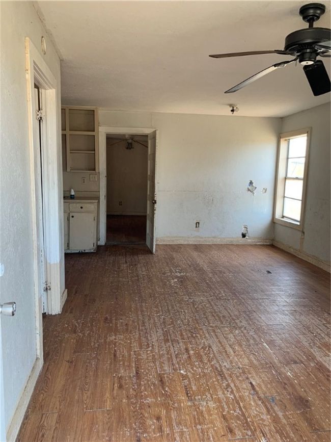 225 E Main St, House other with 3 bedrooms, 2 bathrooms and null parking in Bishop TX | Image 31