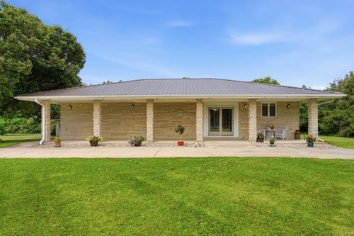 305 Worth St, Lamont, IA, 50650-9501 | Card Image