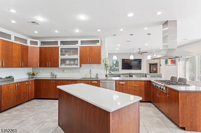 5 Holdman Pl, House other with 6 bedrooms, 5 bathrooms and null parking in Millstone Twp NJ | Image 10