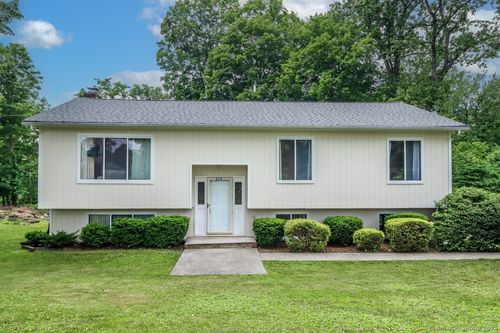 212 Carmen Hill Rd, New Milford, CT, 06776-4738 | Card Image