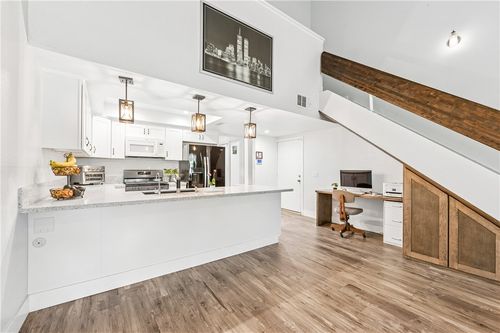 2775 Pine Creek Cir, Fullerton, CA, 92835-2933 | Card Image