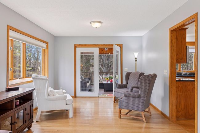 Reading nook, with access to the porch | Image 9