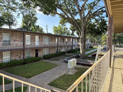 7510 Shadyvilla Ln, Houston, TX, 77055-5077 | Card Image