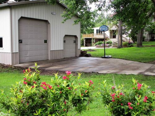 1707 Crescent Dr, Iowa Falls, IA, 50126-1308 | Card Image