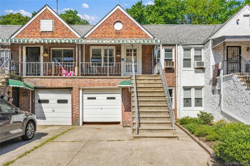 67-10 Selfridge St, Forest Hills, NY, 11375-5739 | Card Image