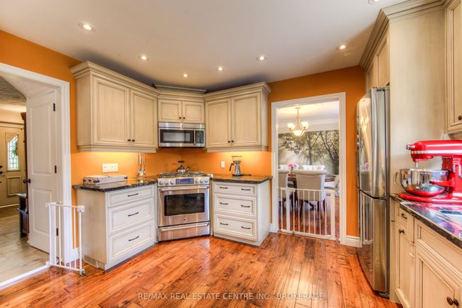 124 Laurentian Dr, House other with 4 bedrooms, 4 bathrooms and 2 parking in Kitchener ON | Image 4