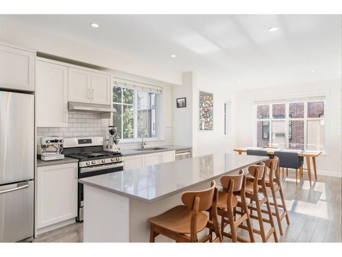 35-15588 32 Ave, Surrey, BC, V3Z0G3 | Card Image