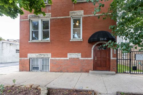 g-2215 W Wellington Ave, Chicago, IL, 60618-8033 | Card Image