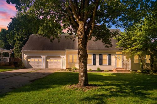 419 Mill Rd, Midway, KY, 40347-1009 | Card Image