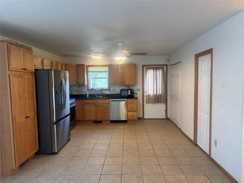 2215 Holland St, Erie, PA, 16503-1839 | Card Image