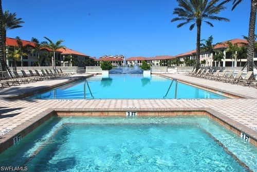 18102-580 Avellino Isles Cir, NAPLES, FL, 34119-2421 | Card Image