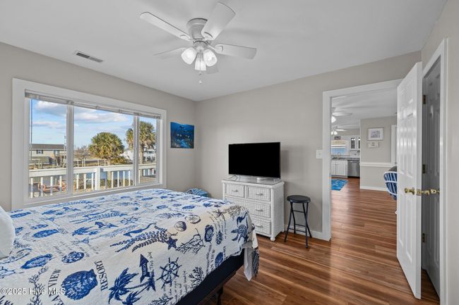 407 Cedar Point Blvd, House other with 3 bedrooms, 3 bathrooms and null parking in Cedar Point NC | Image 19