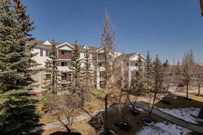 1310 - 17 Country Village Bay Ne, Home with 2 bedrooms, 2 bathrooms and 2 parking in Calgary AB | Image 22