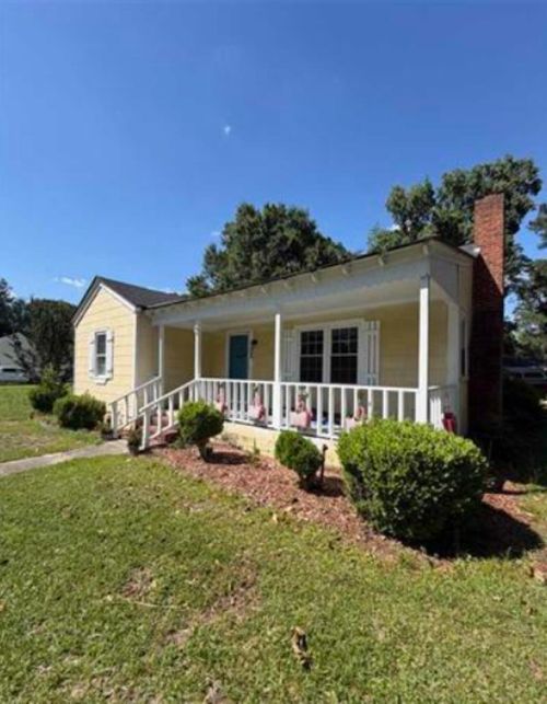 100 Jackson St, Lake City, SC, 29560-2410 | Card Image