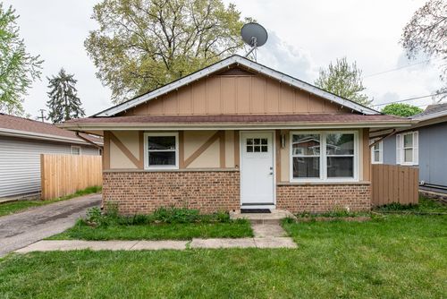 19451 Hoag Ct, Mundelein, IL, 60060-4014 | Card Image