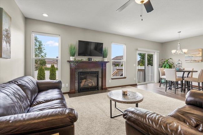 2924 Timber Cove Dr, House other with 3 bedrooms, 3 bathrooms and null parking in Cedar Falls IA | Image 9