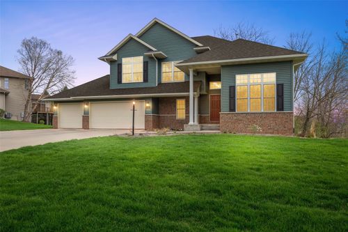 3991 Ne Roberts Ridge, Iowa City, IA, 52240 | Card Image