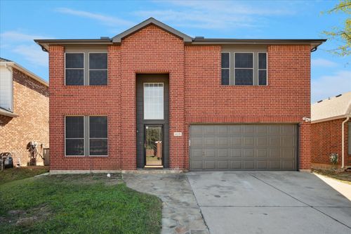 405 Indian Trail Rd, Roanoke, TX, 76262-6427 | Card Image