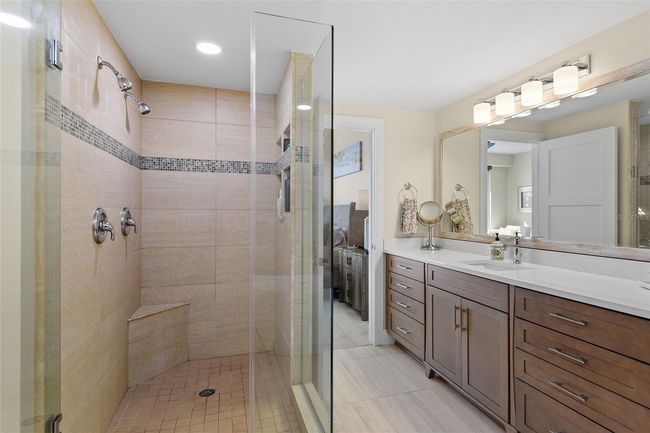 Primary Bath | Image 13