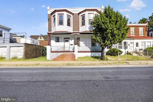 11 S 3rd St, DARBY, PA, 19023-2901 | Card Image
