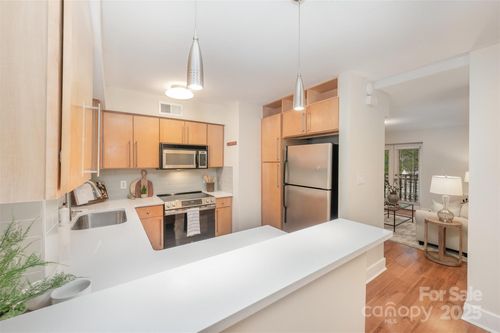 apt-c14-207 N Dotger Ave, Charlotte, NC, 28207-1942 | Card Image