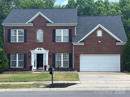 12244 Wallace Ridge Dr, Charlotte, NC, 28269-1349 | Card Image