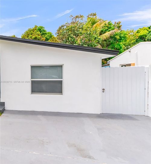 2-2600 Nw 108th St, Miami, FL, 33167-3442 | Card Image