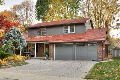 147 Dalewood Dr, House other with 3 bedrooms, 2 bathrooms and 4 parking in Kitchener ON | Image 1