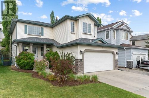 37 Bow Ridge Dr, Cochrane, AB, T4C1V5 | Card Image
