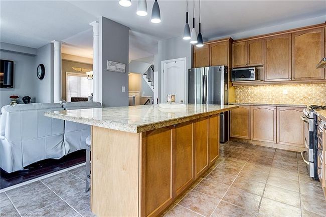 185 Palacebeach Trail, House other with 4 bedrooms, 3 bathrooms and 4 parking in Stoney Creek ON | Image 24