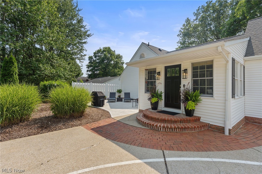 Residential in Westfield Center 5