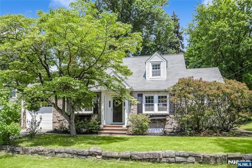 742 Oradell Ave, Oradell, NJ, 07649-2001 | Card Image