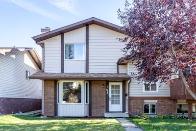 103 Ranch Glen Pl Nw, Home with 3 bedrooms, 1 bathrooms and 1 parking in Calgary AB | Image 1