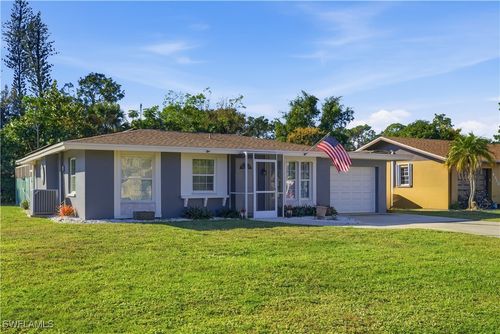 4690 Parrot Ave, NAPLES, FL, 34104-4410 | Card Image