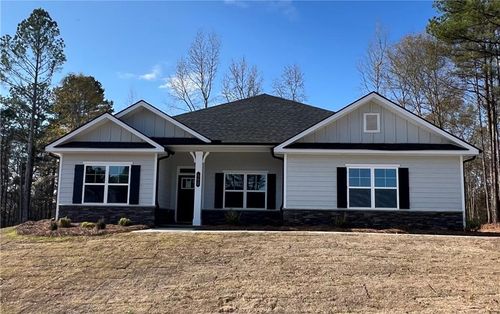 562 Walnut Creek Pkwy, Pendergrass, GA, 30567-2294 | Card Image