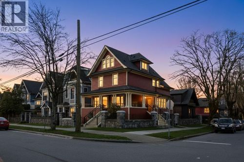 1081 Semlin Dr, Vancouver, BC, V5L0E5 | Card Image